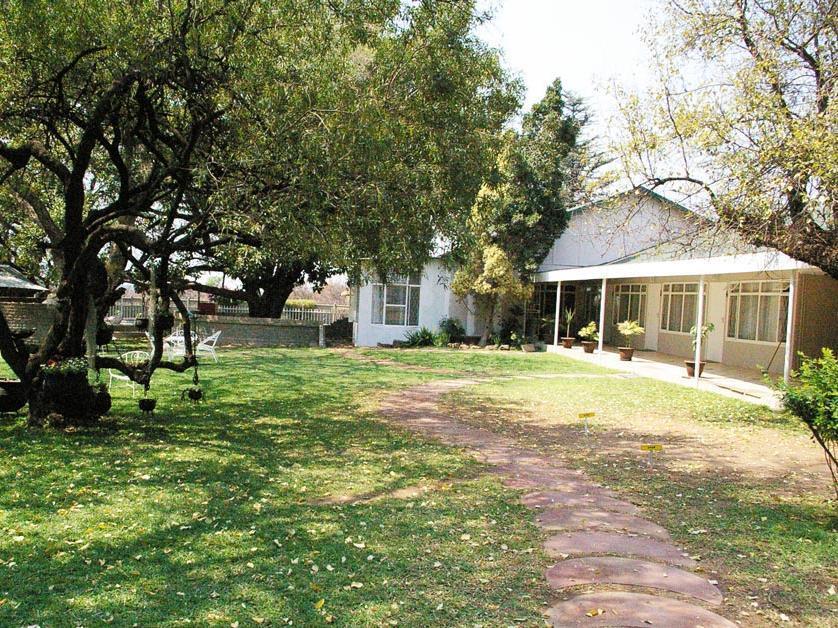 Black Swan Guest House Boshoek Екстер'єр фото