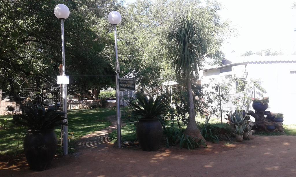 Black Swan Guest House Boshoek Екстер'єр фото