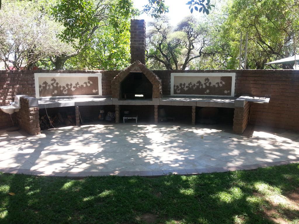 Black Swan Guest House Boshoek Екстер'єр фото