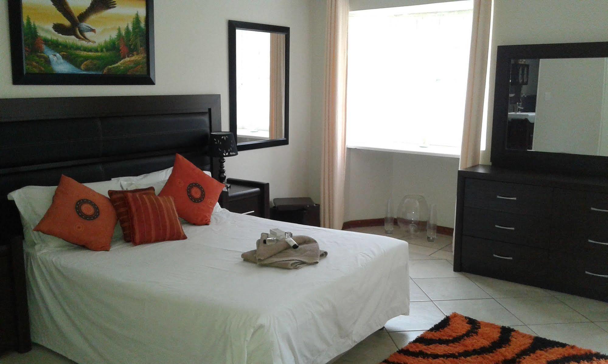 Black Swan Guest House Boshoek Екстер'єр фото