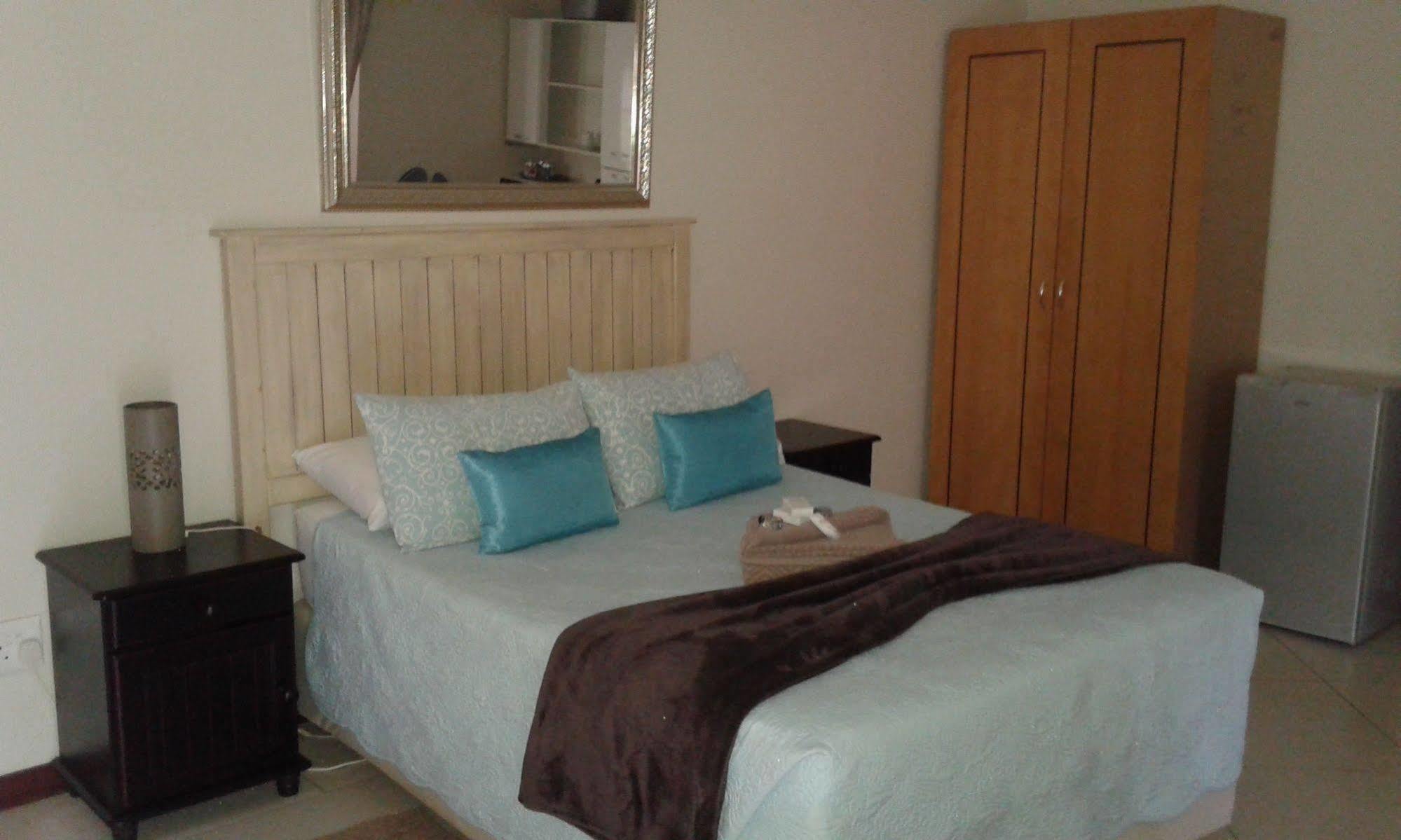 Black Swan Guest House Boshoek Екстер'єр фото